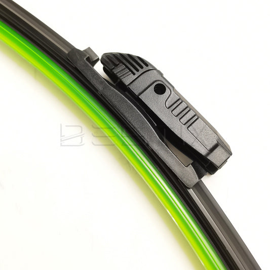 multifunctional windshield wiper blade